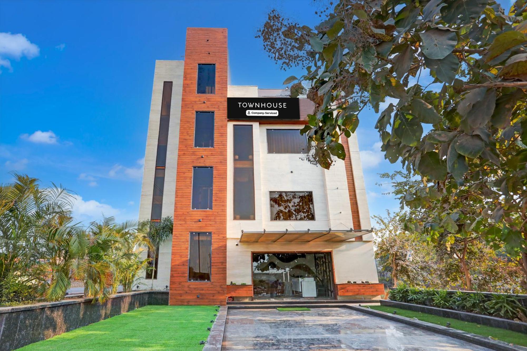 Super Collection O Belgacihia Near Kolkata Railway Station Hotel กวาลิออร์ ภายนอก รูปภาพ