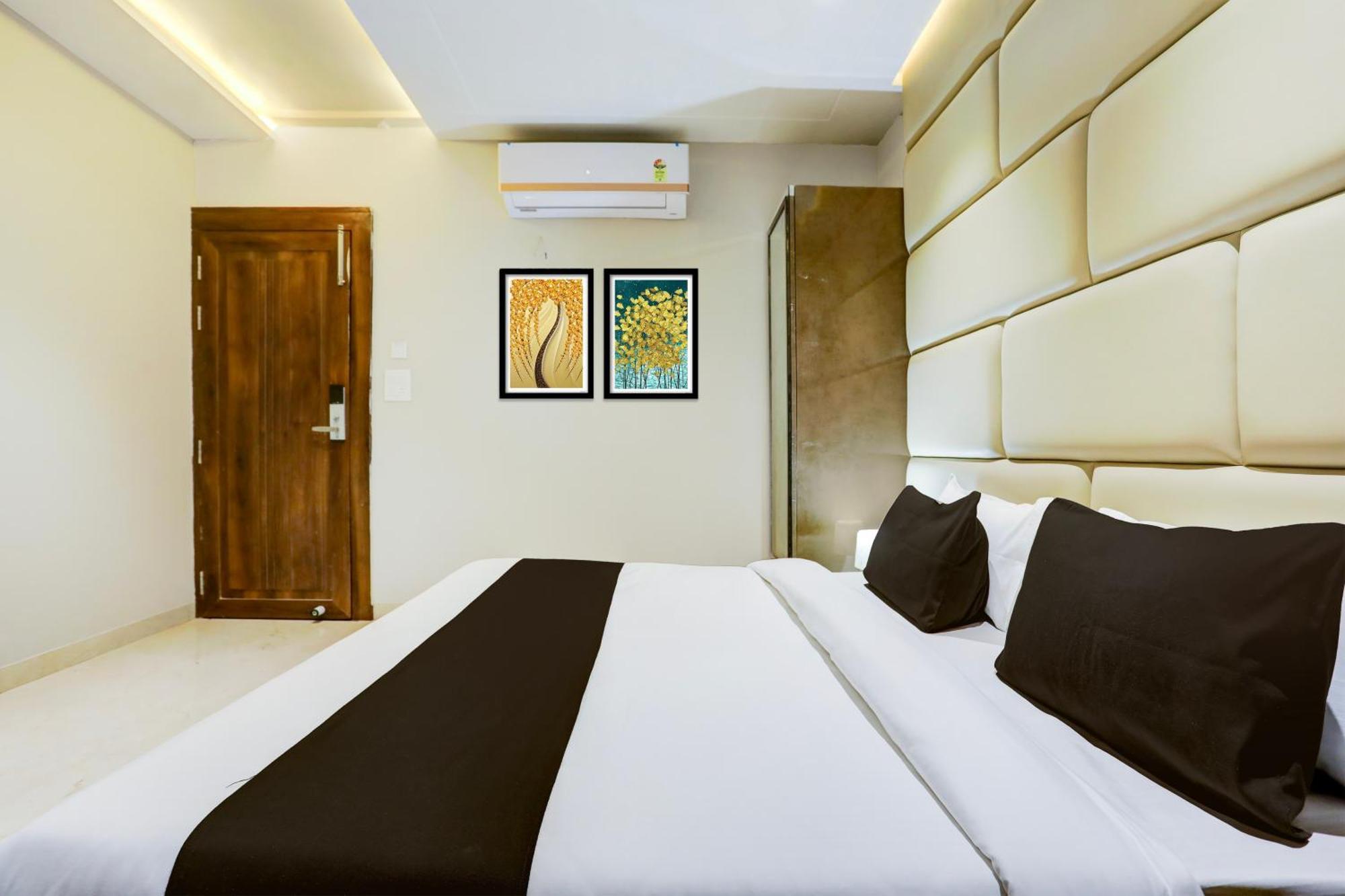 Super Collection O Belgacihia Near Kolkata Railway Station Hotel กวาลิออร์ ภายนอก รูปภาพ