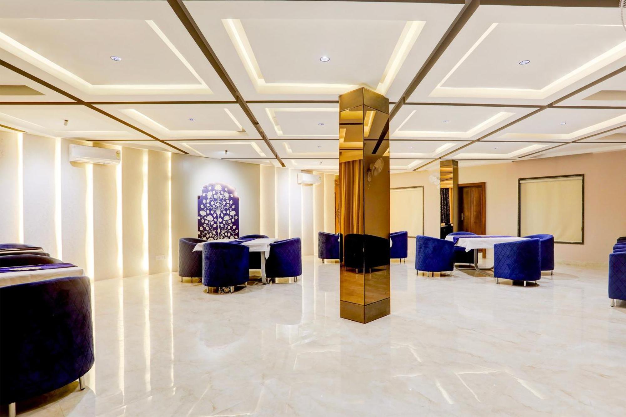 Super Collection O Belgacihia Near Kolkata Railway Station Hotel กวาลิออร์ ภายนอก รูปภาพ