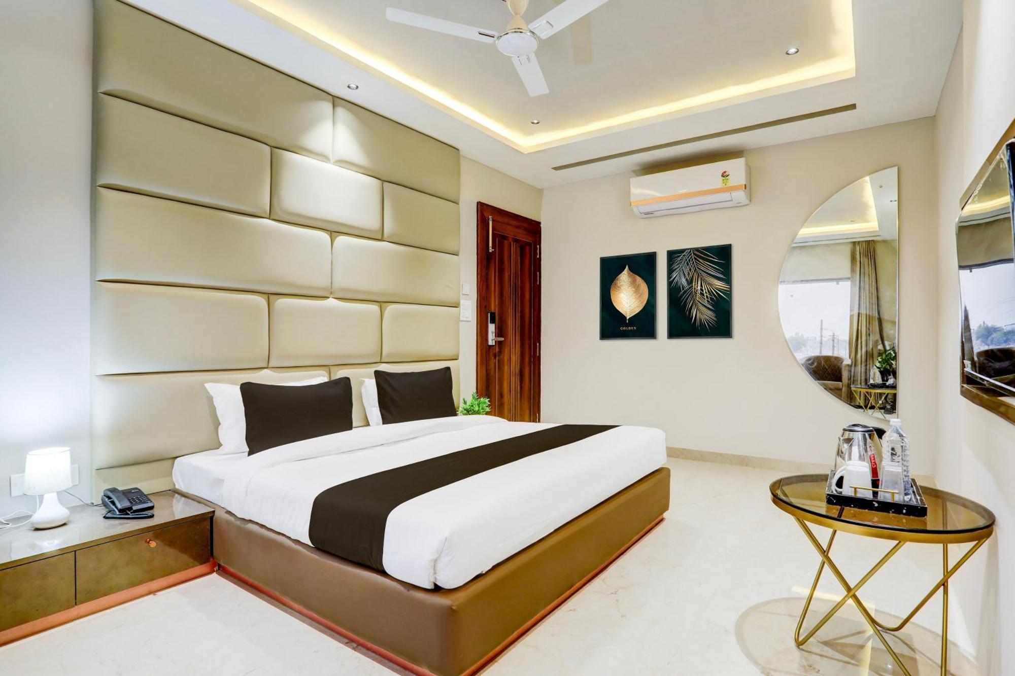 Super Collection O Belgacihia Near Kolkata Railway Station Hotel กวาลิออร์ ภายนอก รูปภาพ