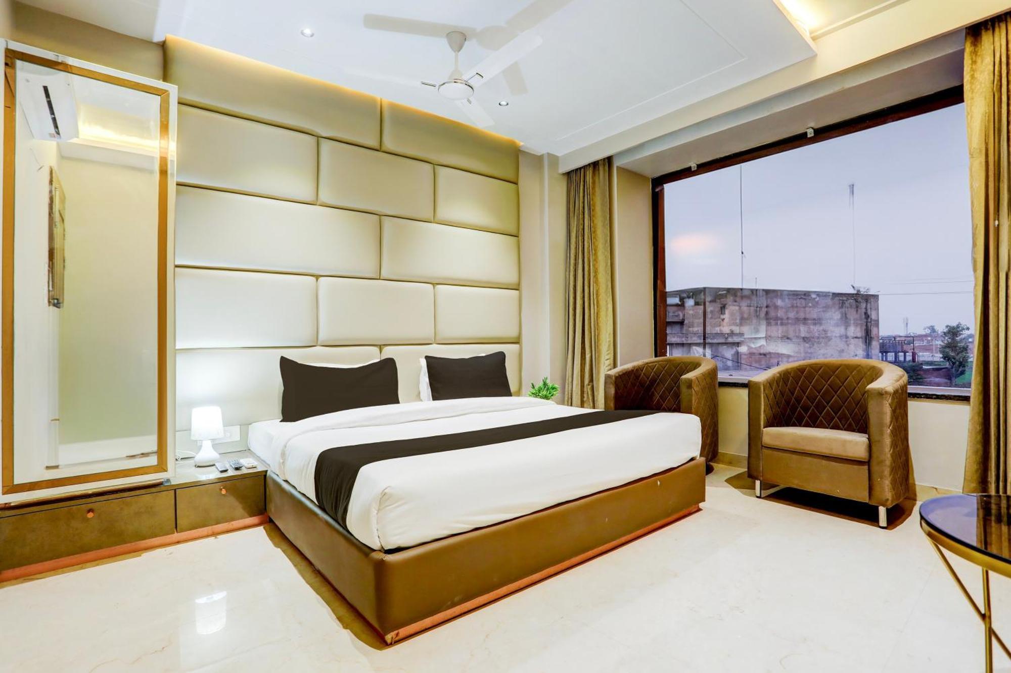 Super Collection O Belgacihia Near Kolkata Railway Station Hotel กวาลิออร์ ภายนอก รูปภาพ